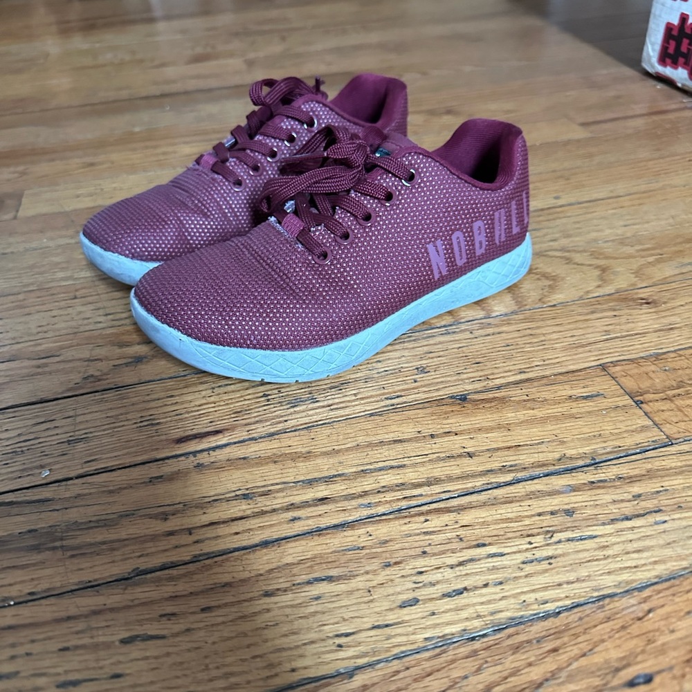 NoBull Maroon Trainer
